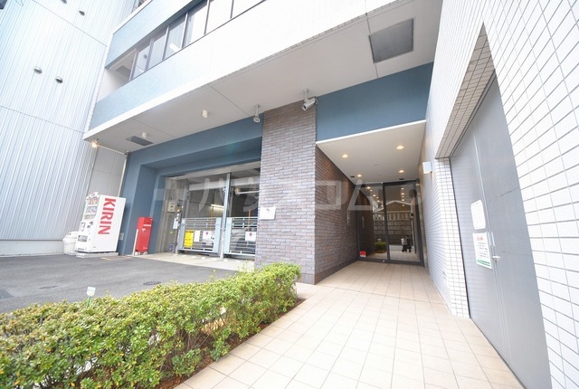 15/22 エントランス