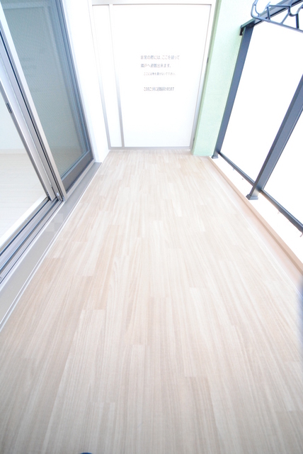 18/30 バルコニー