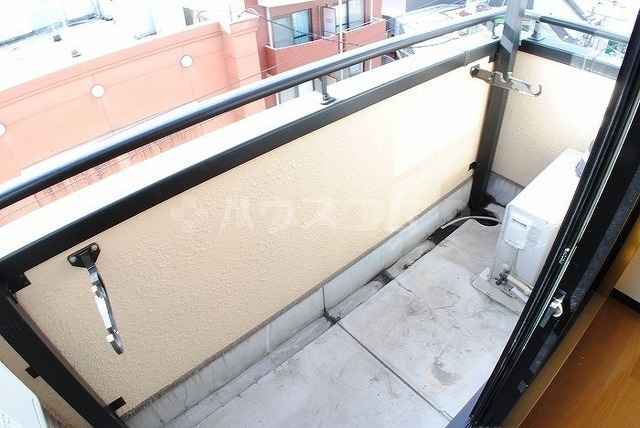 23/30 バルコニー