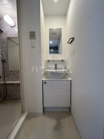 15/27 洗面