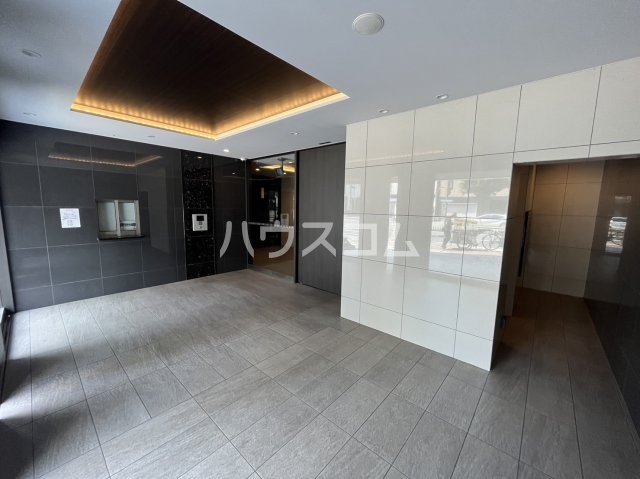 16/22 エントランス