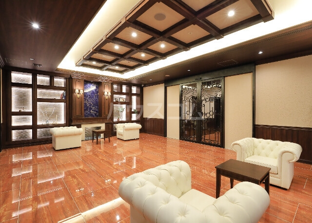 13/23 エントランス