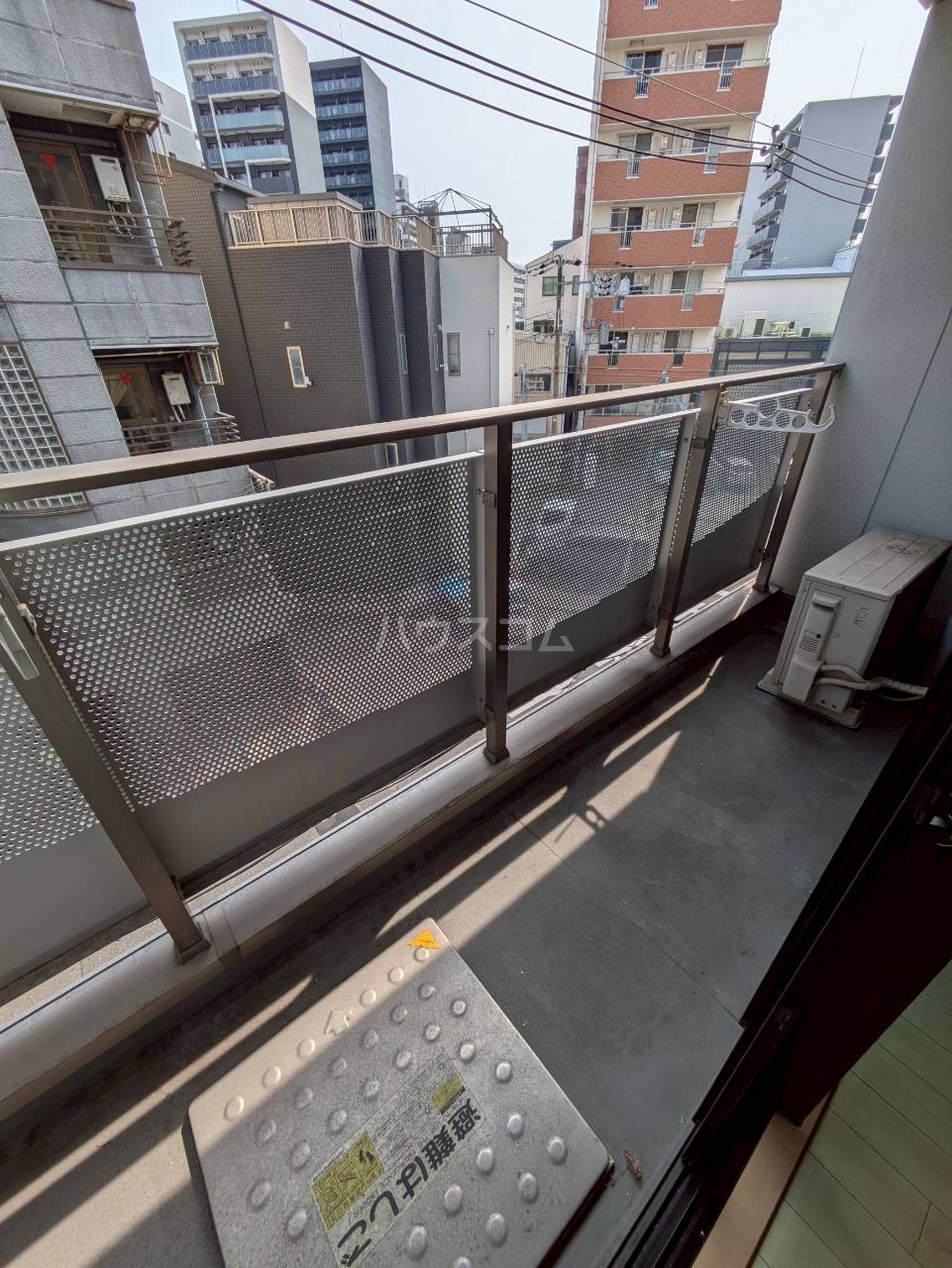 13/22 バルコニー