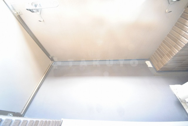 25/30 バルコニー