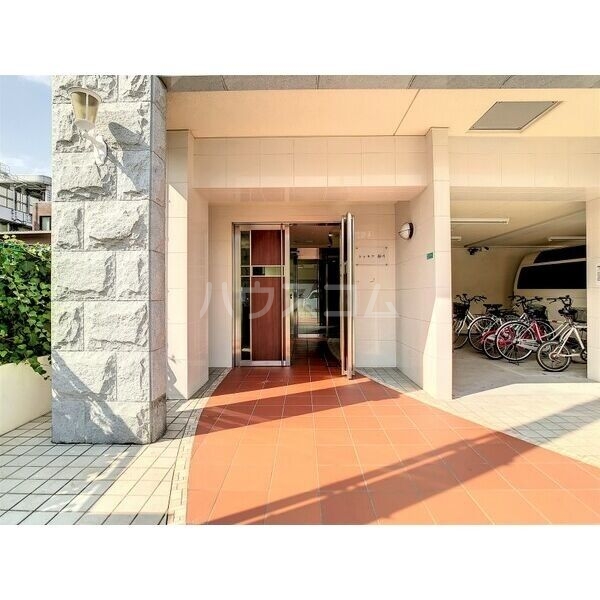 2/13 エントランス