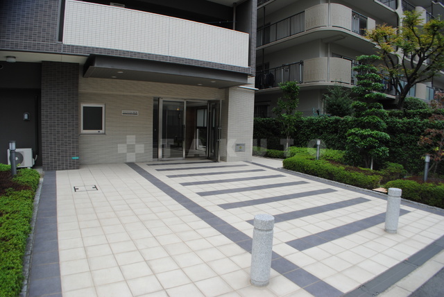 19/29 エントランス