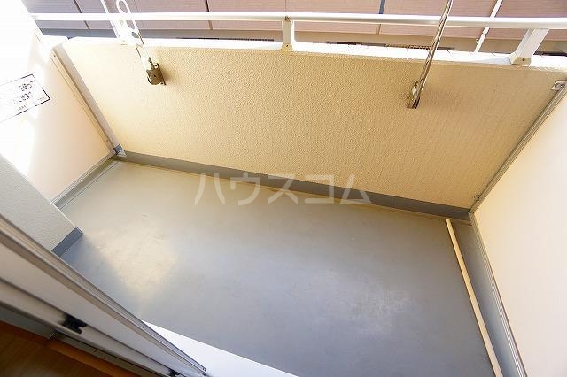 13/21 バルコニー