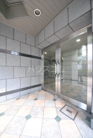 22/30 エントランス