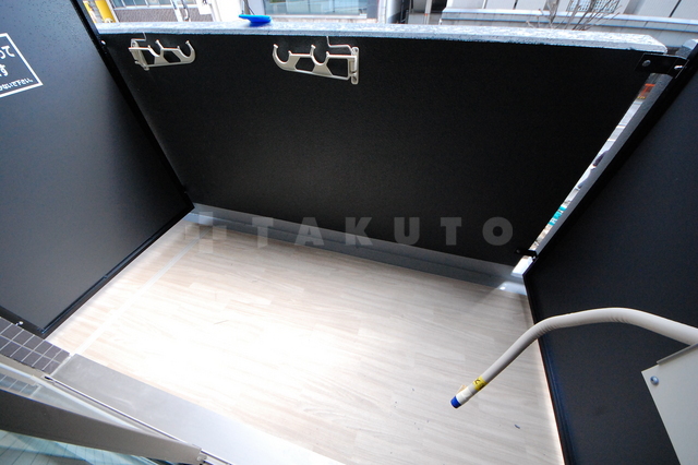 25/30 バルコニー