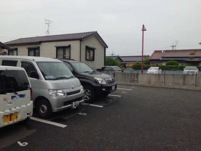 22/26 駐車場