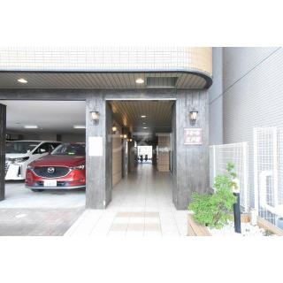 17/26 エントランス