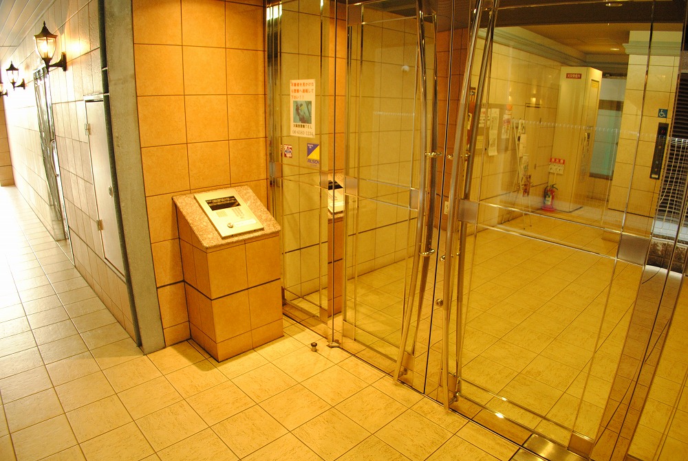 13/23 エントランス