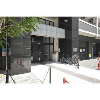 20/27 エントランス