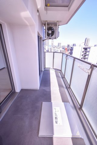 19/30 バルコニー