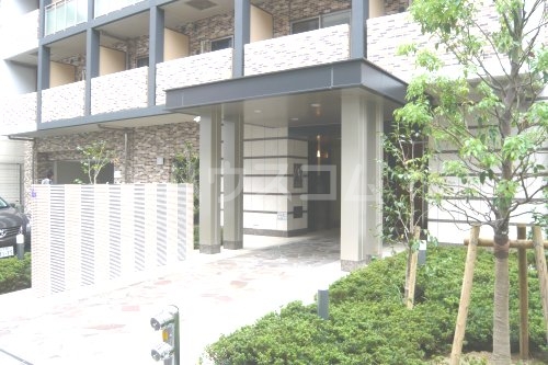 13/20 エントランス