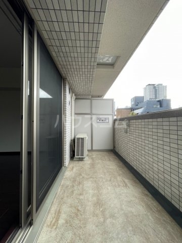 13/22 バルコニー