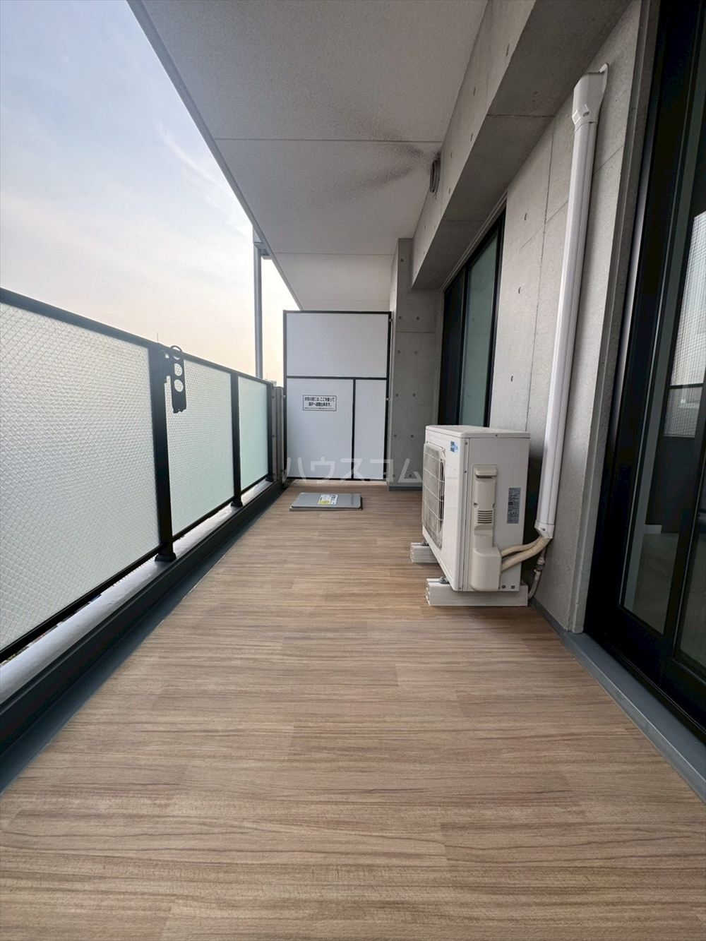 25/30 バルコニー