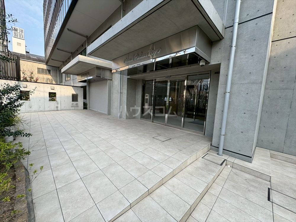 29/30 エントランス