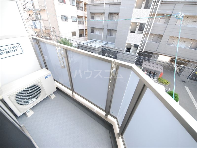 23/30 バルコニー