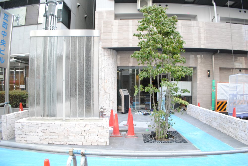 20/30 エントランス