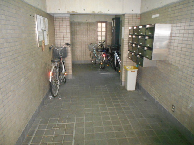 22/24 エントランス