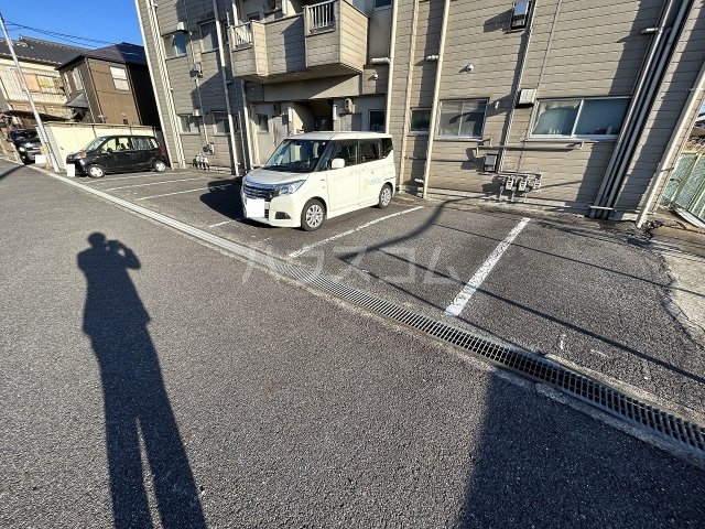 23/30 駐車場