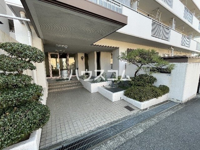 14/23 エントランス