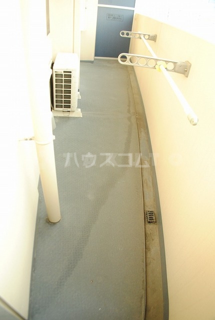 18/28 バルコニー