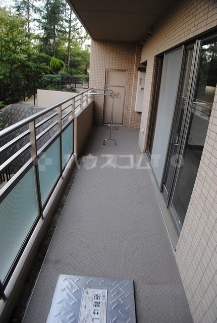 20/30 バルコニー