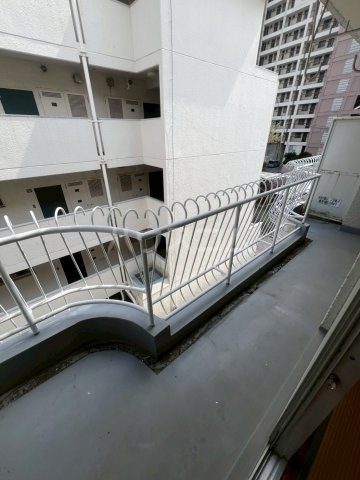 18/30 バルコニー