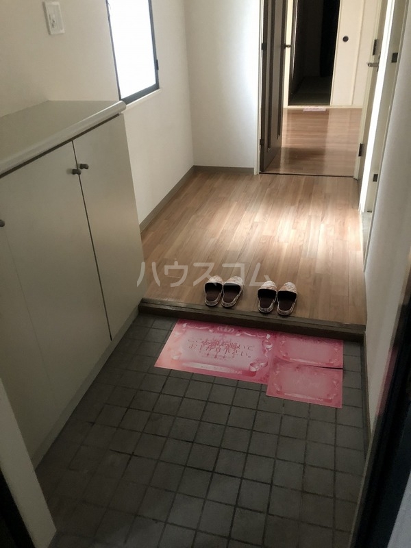 5/18 玄関
