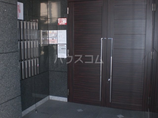 14/20 エントランス