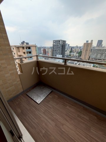 23/30 バルコニー