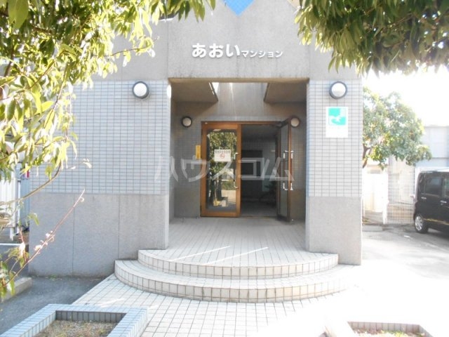 25/30 エントランス