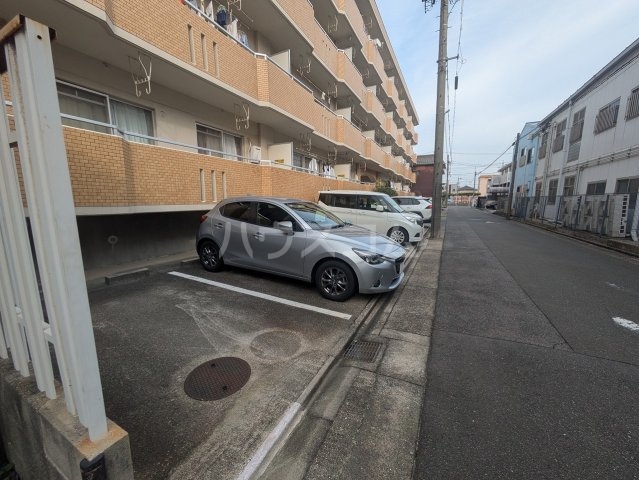 3/5 駐車場