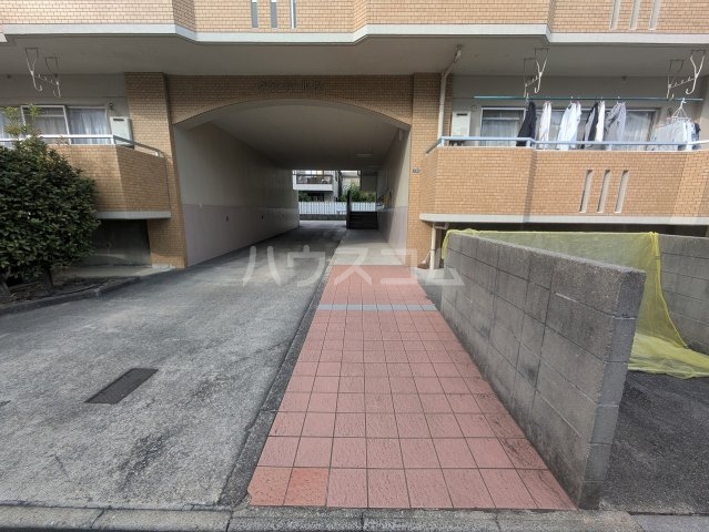 2/5 エントランス