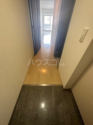 13/30 玄関