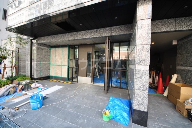 16/26 エントランス