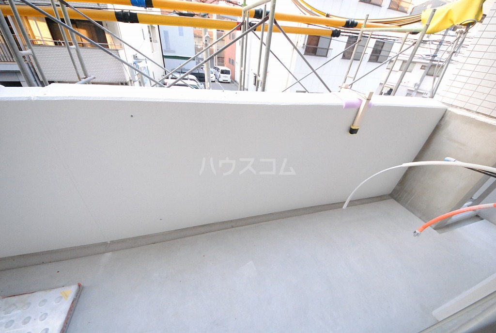 14/27 バルコニー