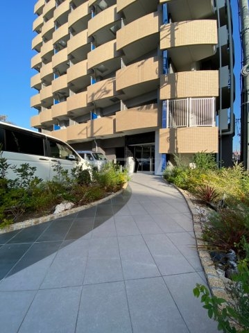 14/22 エントランス