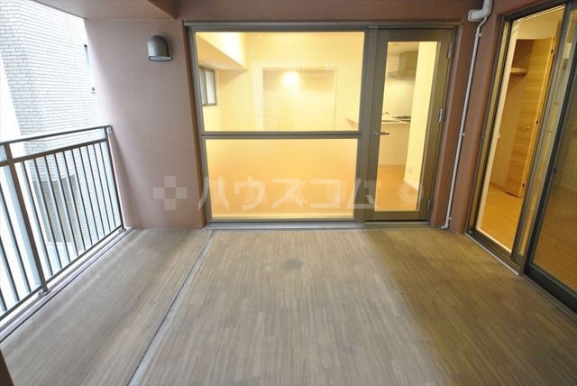 21/30 バルコニー