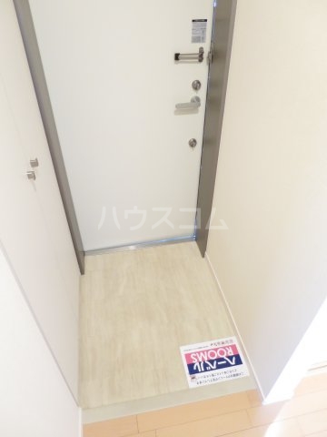 13/30 玄関