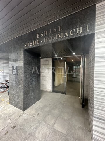 22/30 エントランス