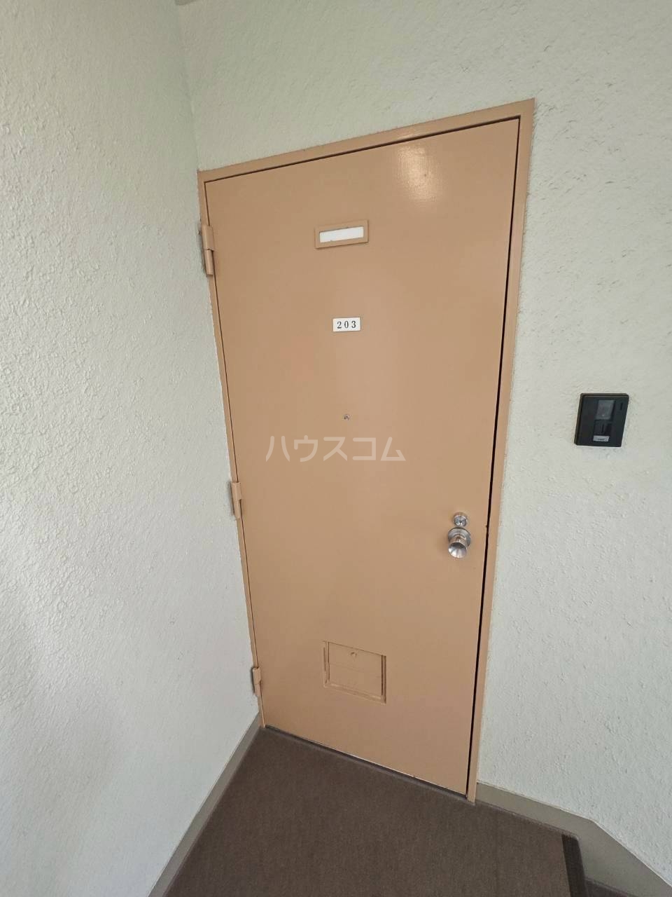 14/30 玄関