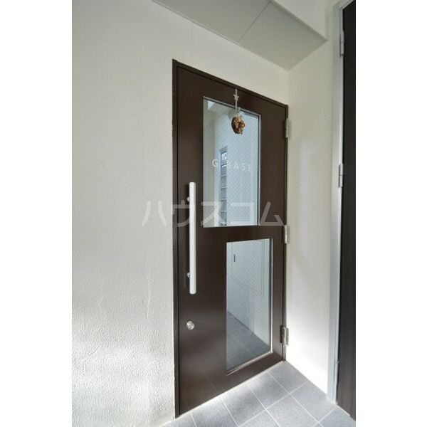 15/19 エントランス