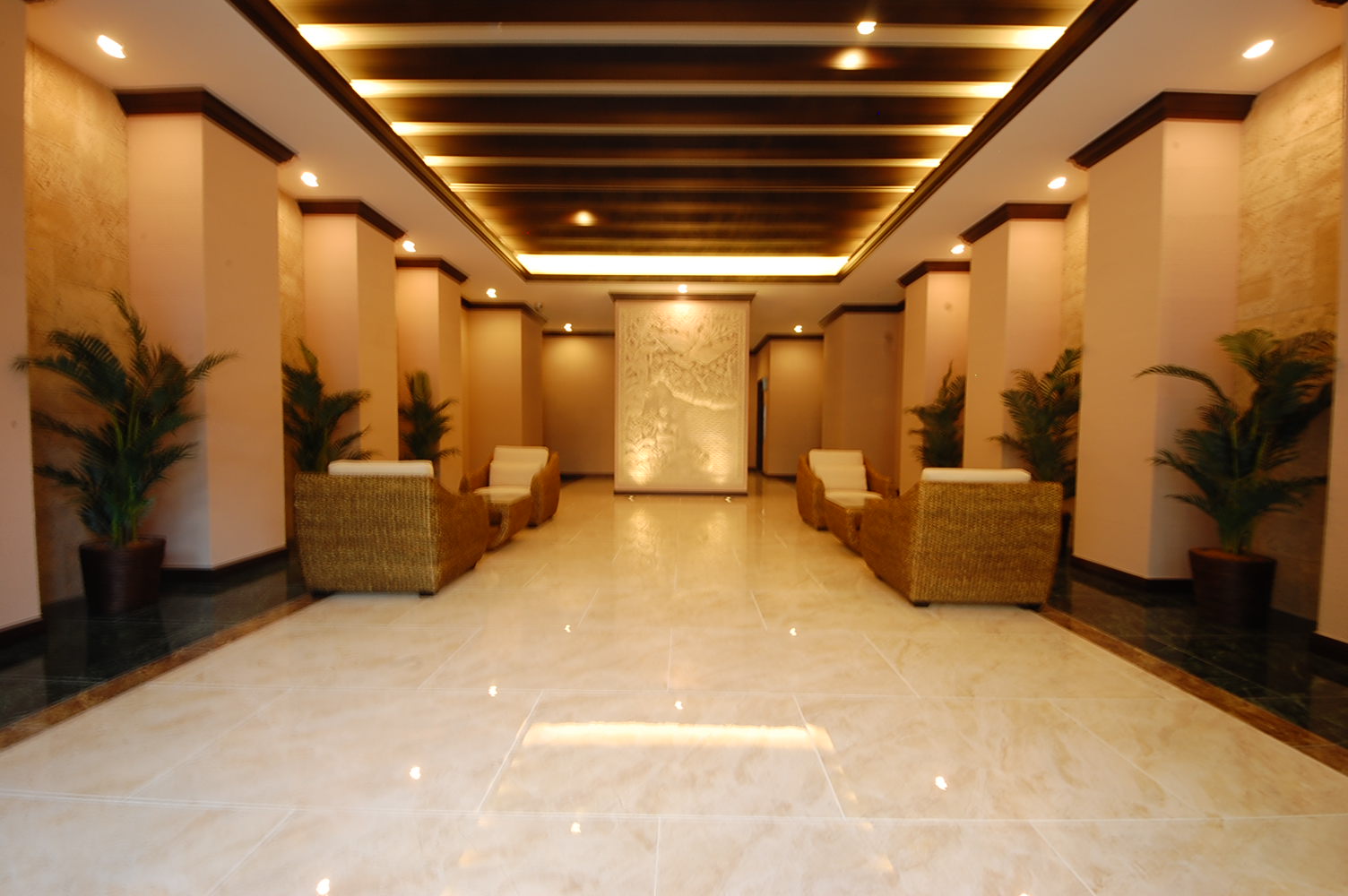 16/26 エントランス