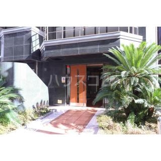 17/25 エントランス