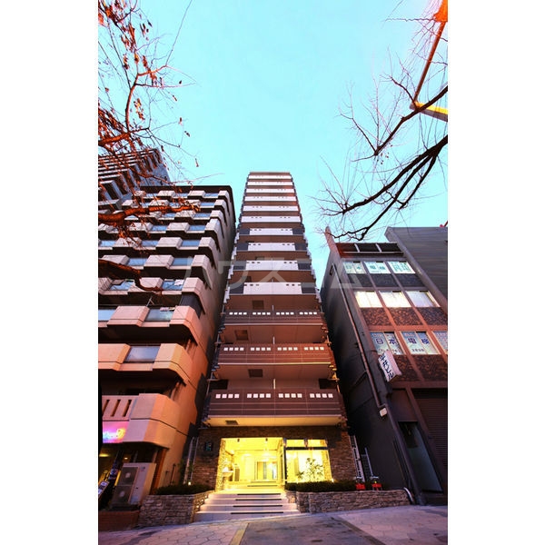 14/23 エントランス