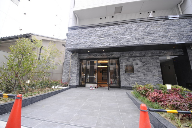 17/27 エントランス