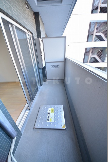 25/30 バルコニー